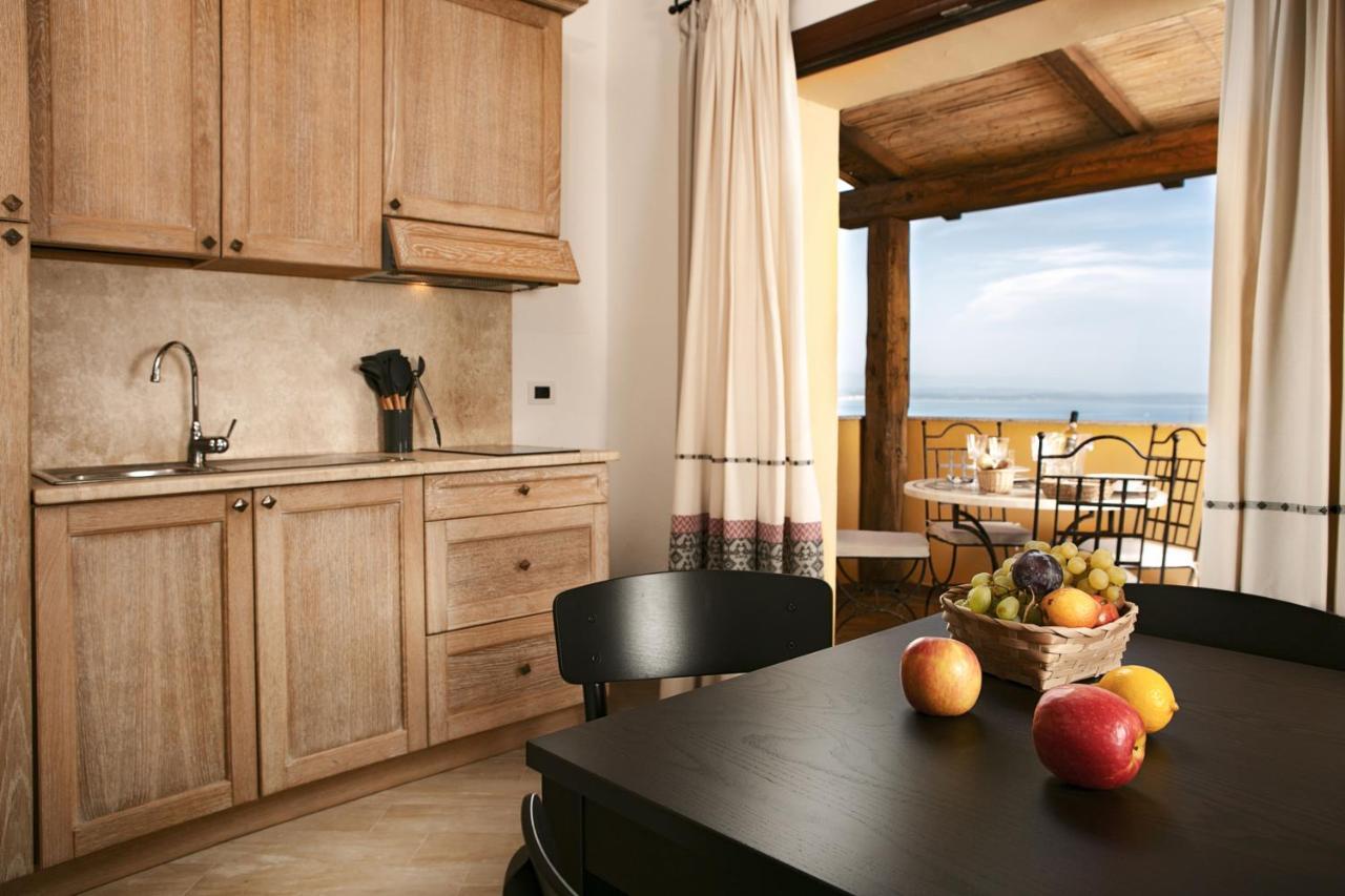 Punta Falcone Resort Santa Teresa Gallura Eksteriør billede