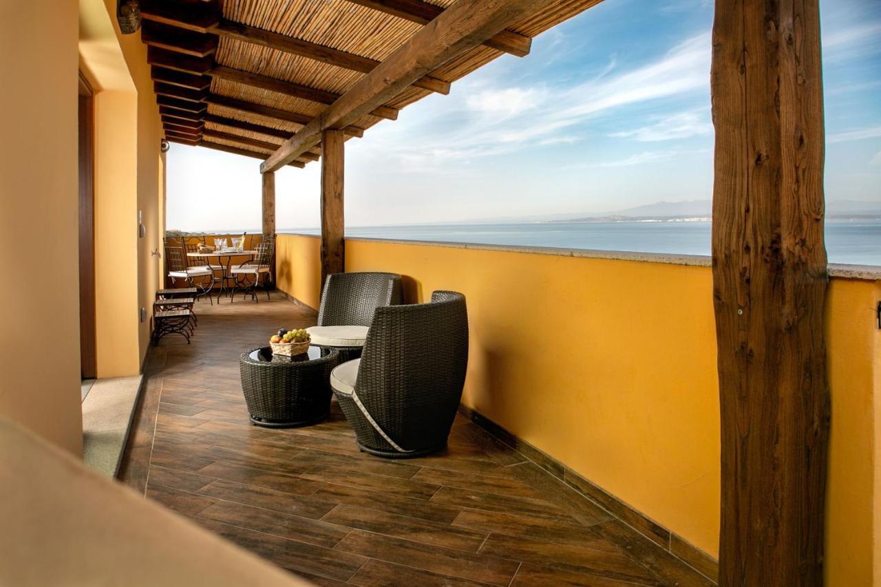 Punta Falcone Resort Santa Teresa Gallura Eksteriør billede