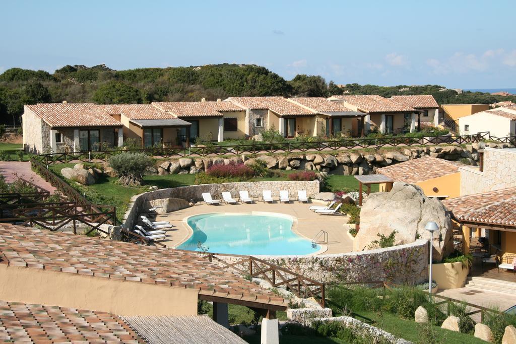 Punta Falcone Resort Santa Teresa Gallura Eksteriør billede