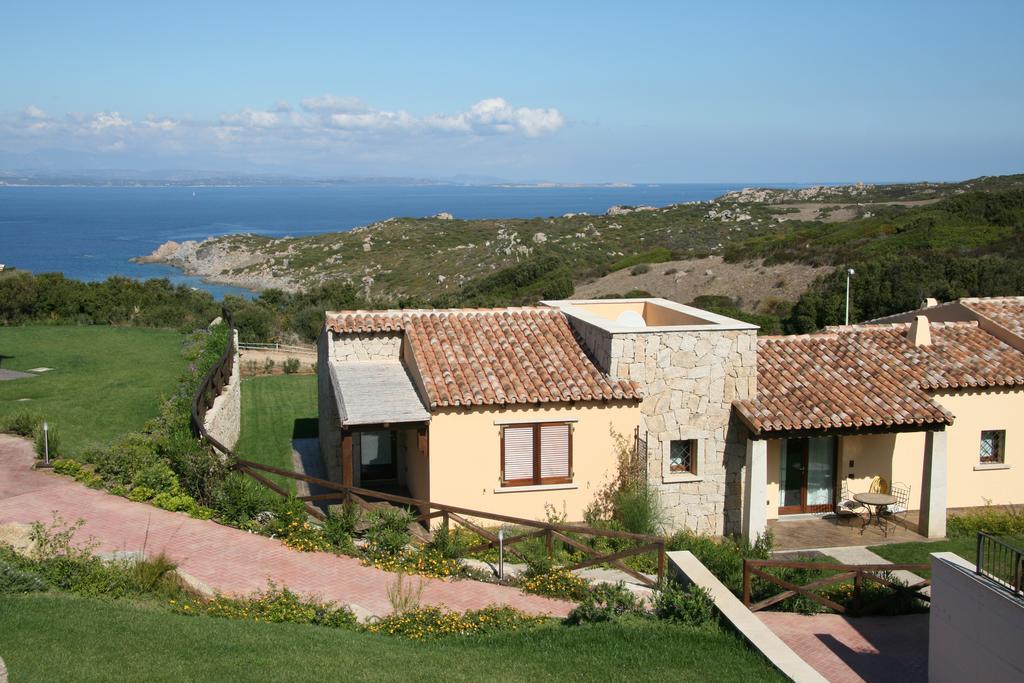Punta Falcone Resort Santa Teresa Gallura Eksteriør billede