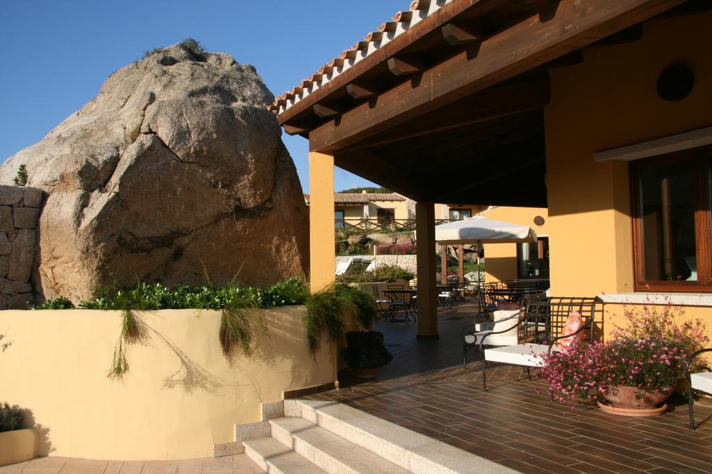 Punta Falcone Resort Santa Teresa Gallura Eksteriør billede